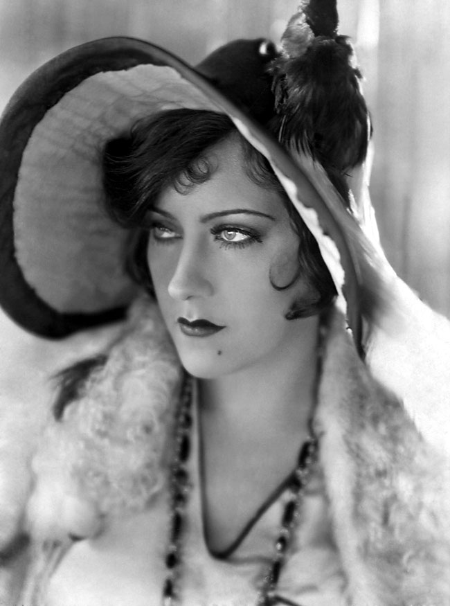 Gloria Swanson. Sadie Thompson (1928)